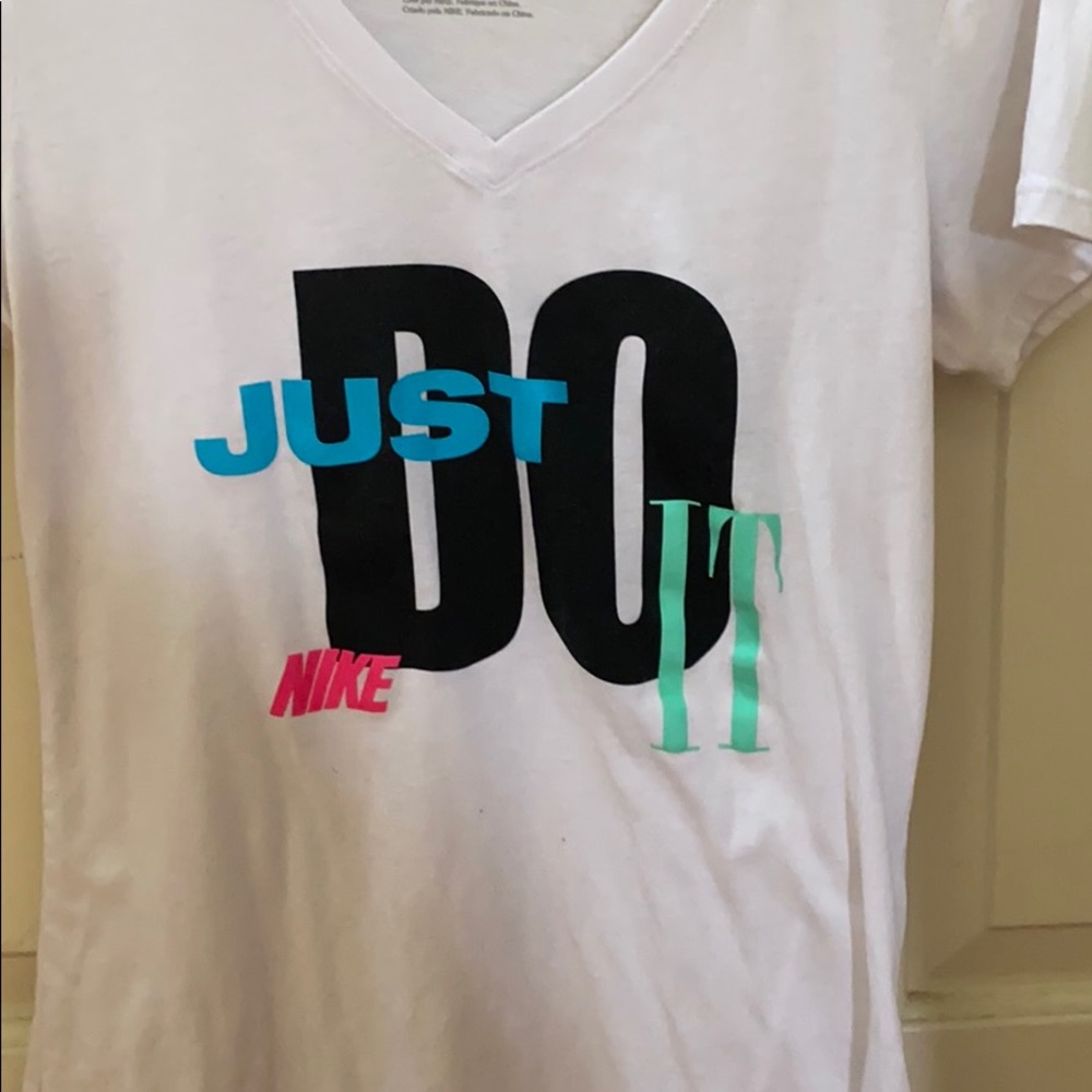 Slim fit Nike short sleeve (v- neck)